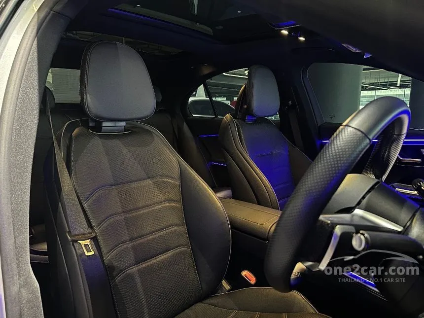 2025 Mercedes-Benz E350 e AMG Dynamic Sedan