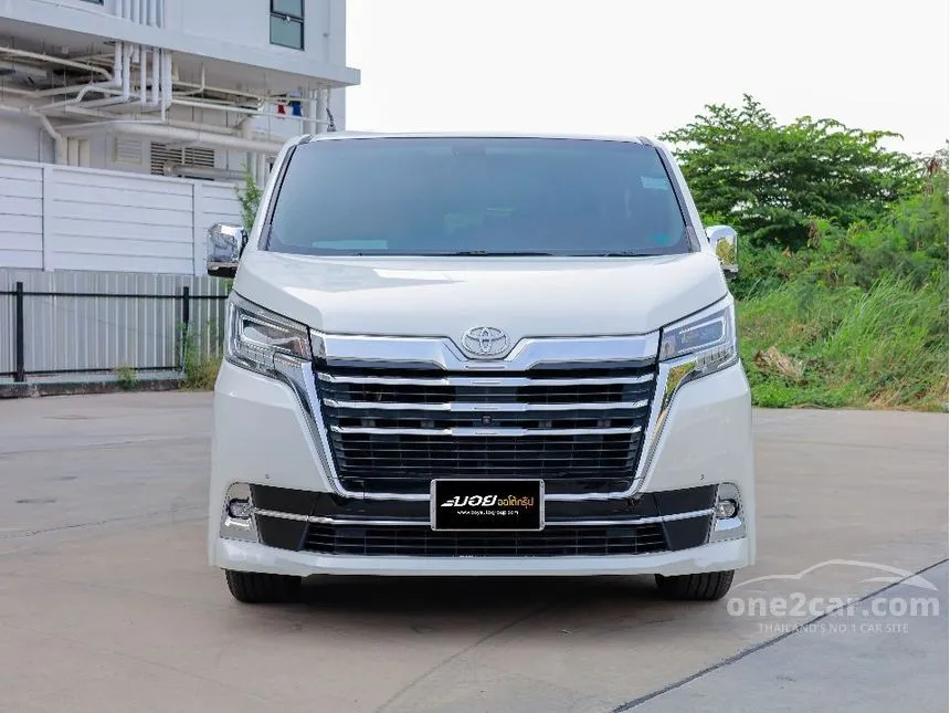 2020 Toyota Majesty Premium Van