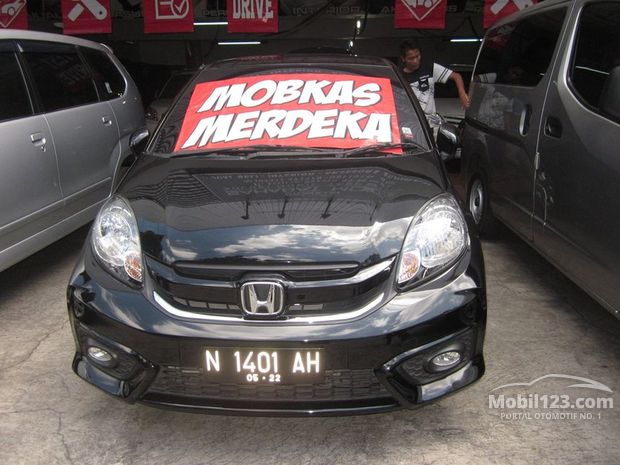 Honda Brio Mobil bekas dijual di Malang Jawa-timur 