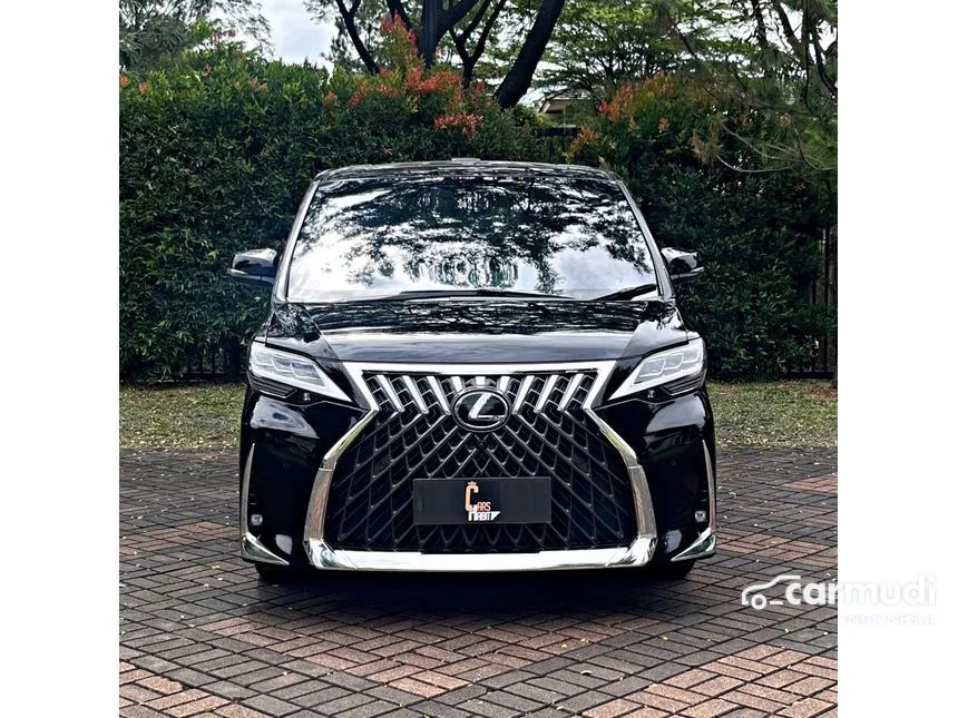 2023 Lexus LM 350 4 Seater MPV