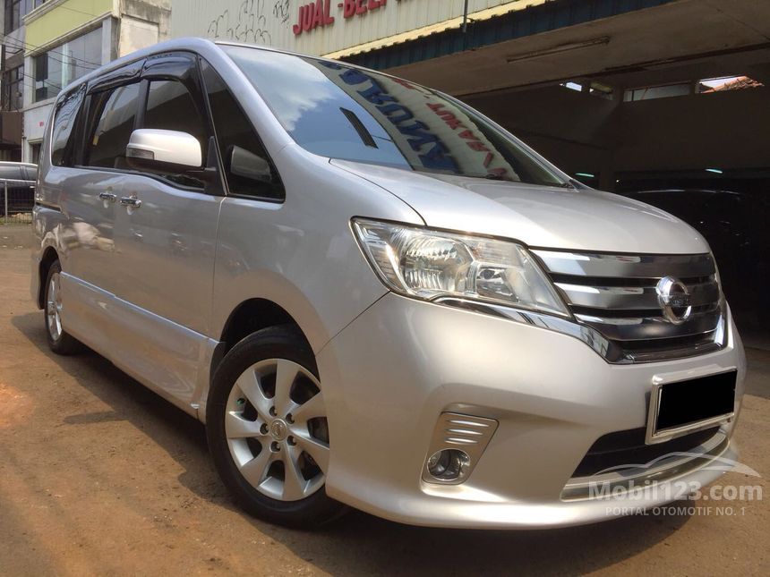 Jual Mobil Nissan Serena 2013 Panoramic Autech 2.0 di DKI 