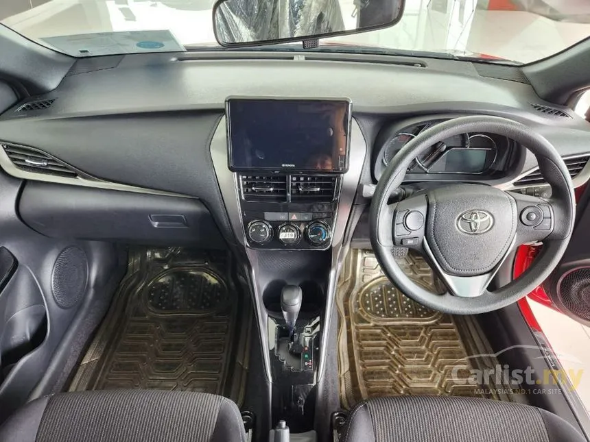 2024 Toyota Yaris E Hatchback