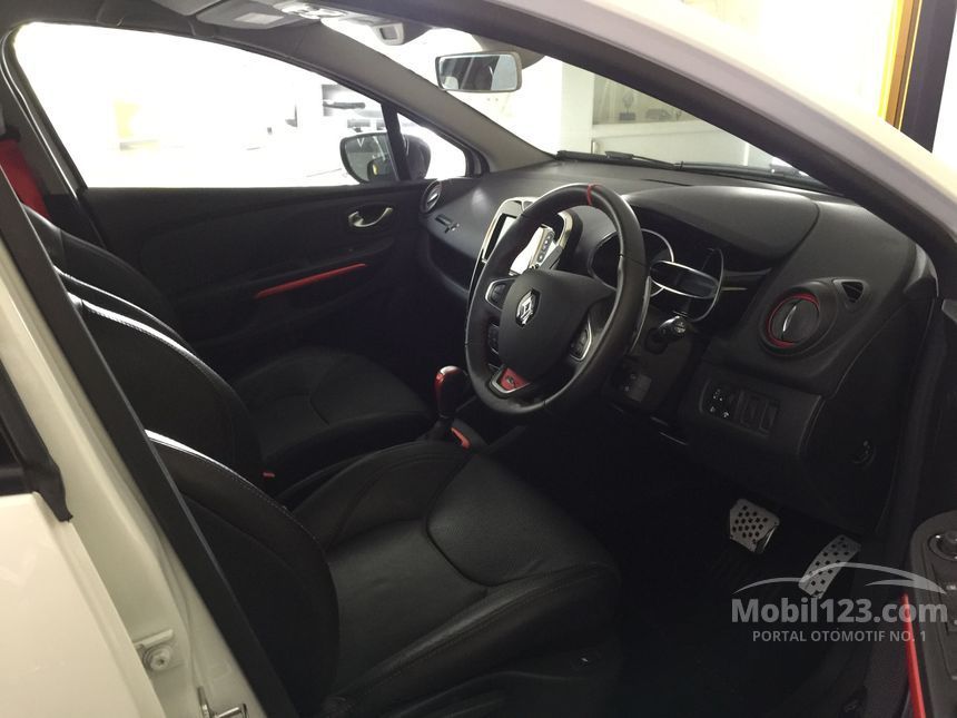 Jual Mobil Renault Clio 2016 RS 200 EDC 1.6 di DKI Jakarta Jual Mobil Renault Clio 2016 RS 200 EDC 1.6 di DKI Jakarta