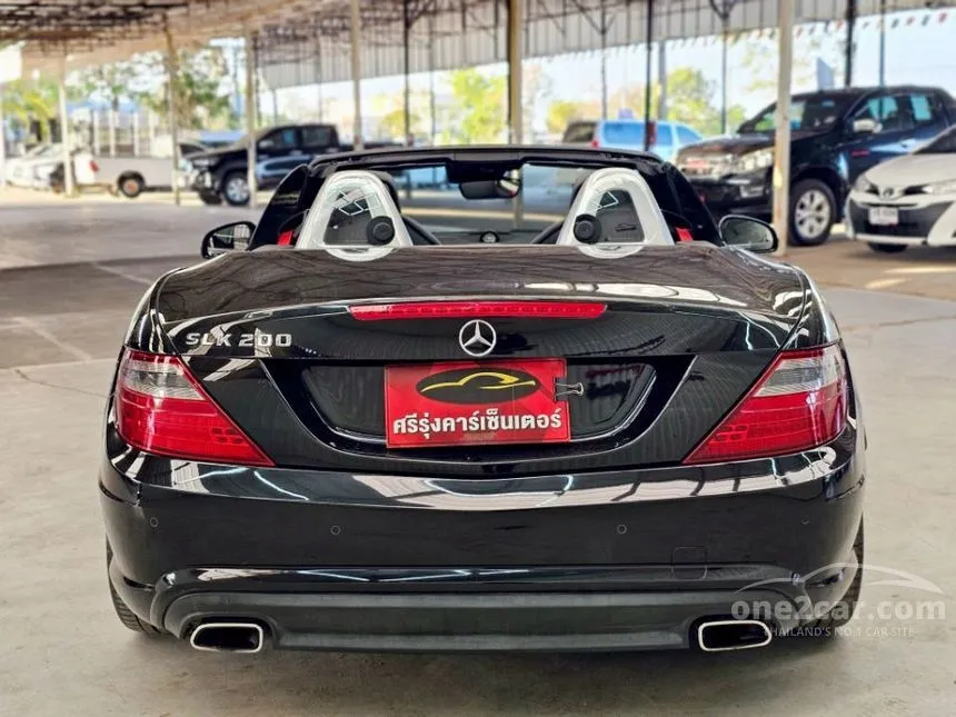 2017 Mercedes-Benz SLK200 Convertible
