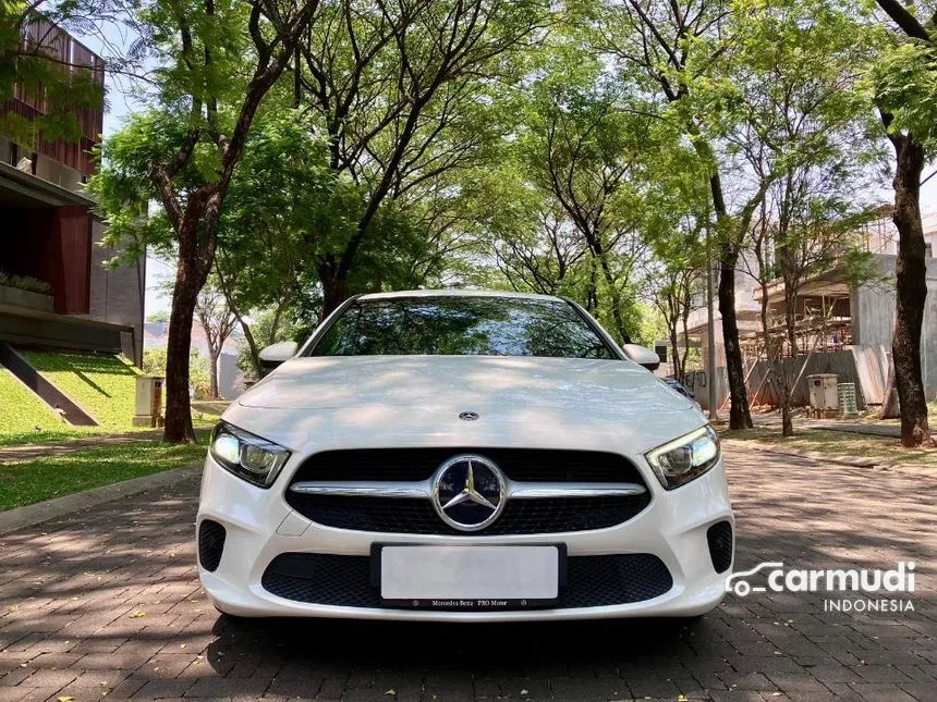 2021 Mercedes-Benz A200 progressive line Sedan