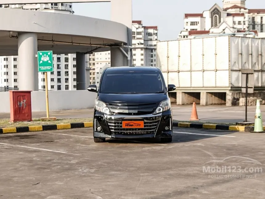 2013 Toyota Alphard GS MPV