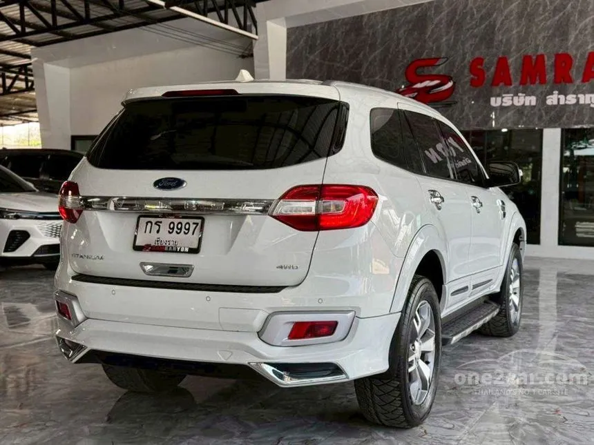 2017 Ford EVEREST Titanium+ SUV