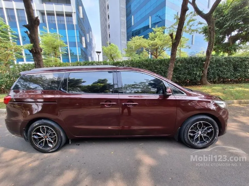 2018 KIA Grand Sedona MPV