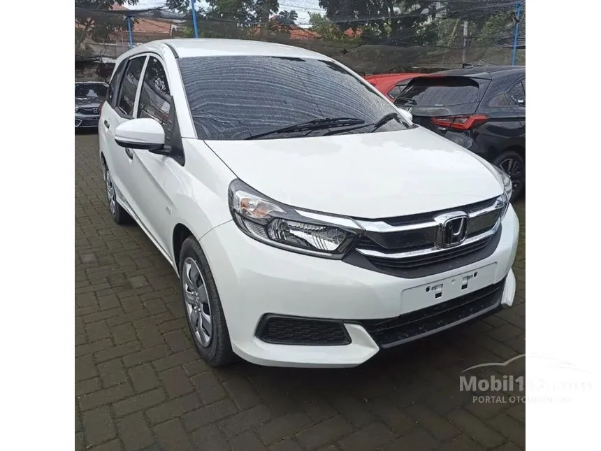 Jual Mobil Honda Mobilio 2023 S 1.5 di Jawa Timur Manual MPV Putih Rp 207.400.000
