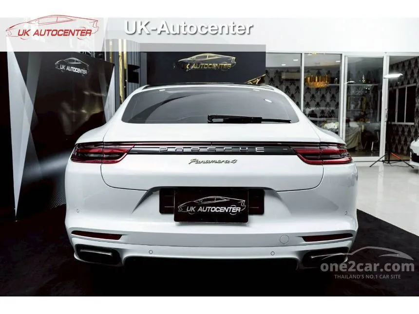 2017 Porsche PANAMERA 4 E-Hybrid Sedan
