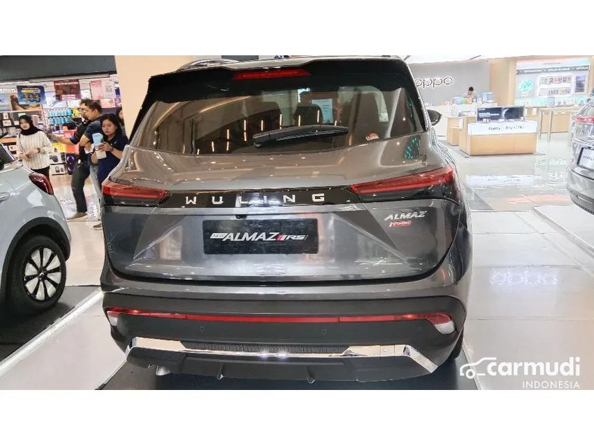 2024 Wuling Almaz RS Hybrid Wagon