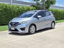 2017 Honda JAZZ 1.5 (ปี 14-22) V Hatchback