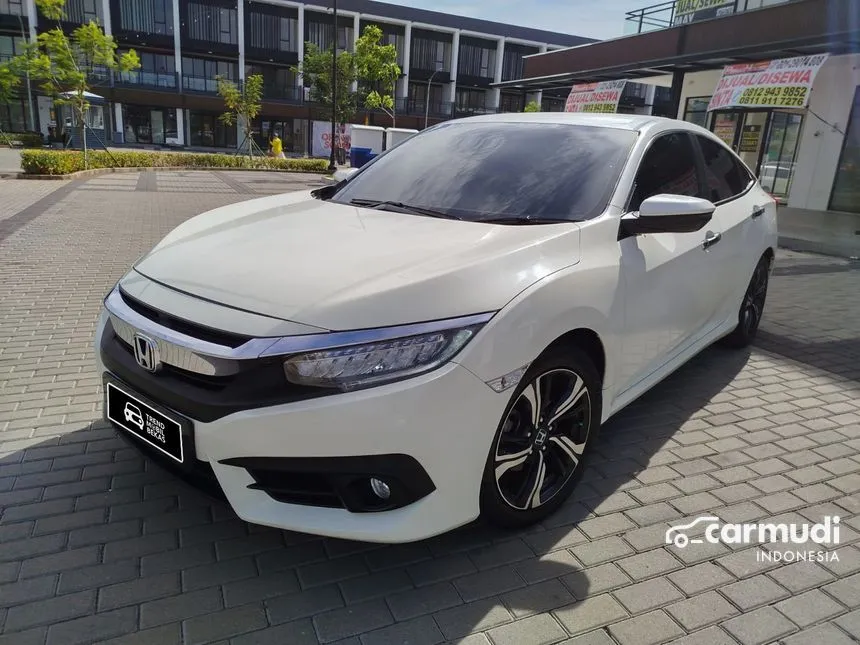 2018 Honda Civic ES Sedan