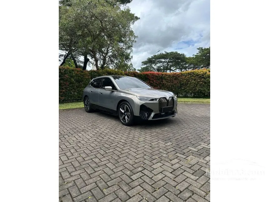 2023 BMW iX xDrive40 Sport SUV