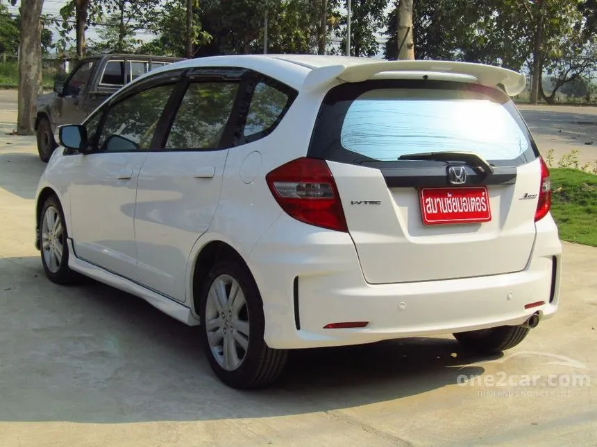 2012 Honda JAZZ SV Hatchback