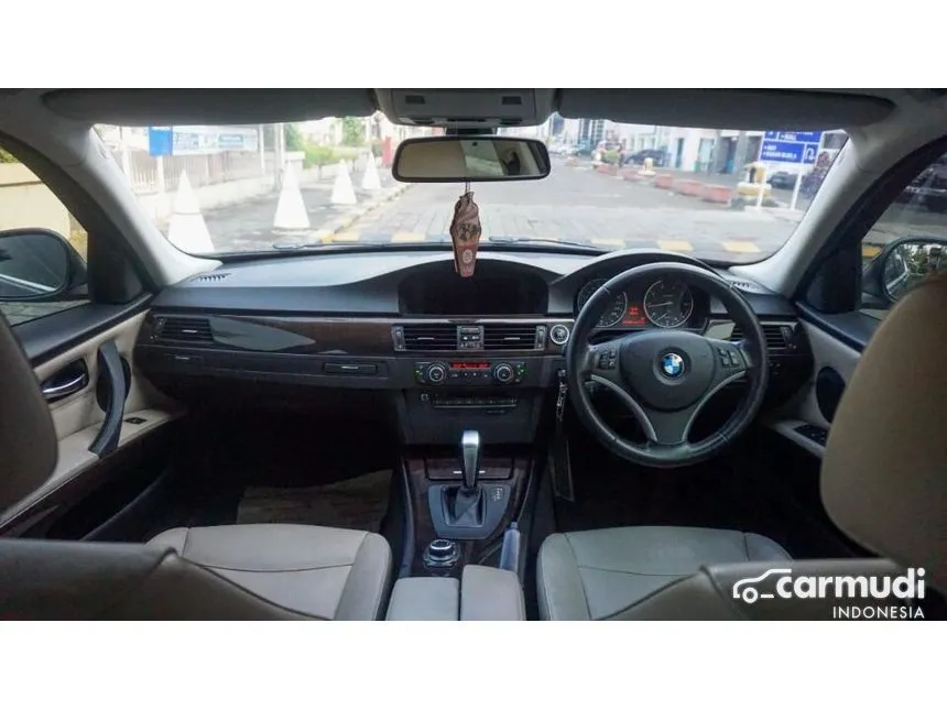 2012 BMW 320i Business Edition Sedan