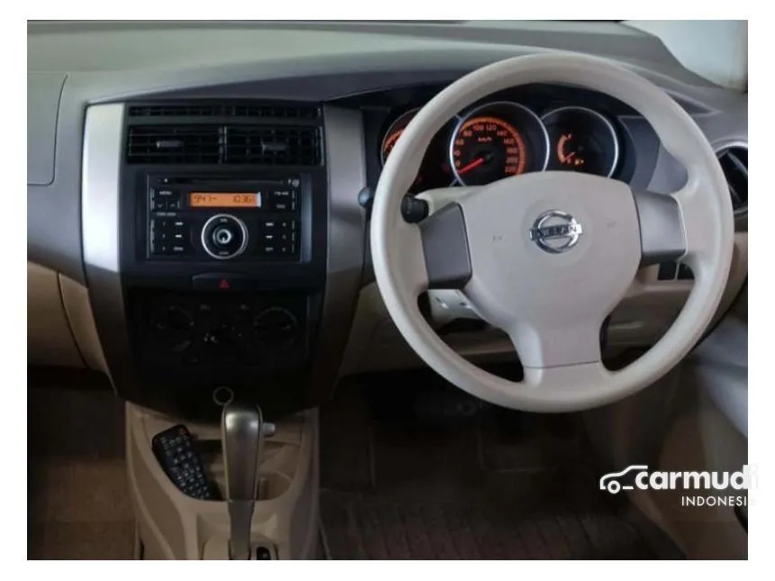 2010 Nissan Grand Livina Ultimate MPV