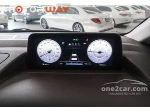 2023 Hyundai Staria 2.2 Premium with sunroof Van