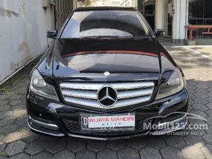 2011 Mercedes-Benz C200 1.8 Avantgarde CGI Sedan