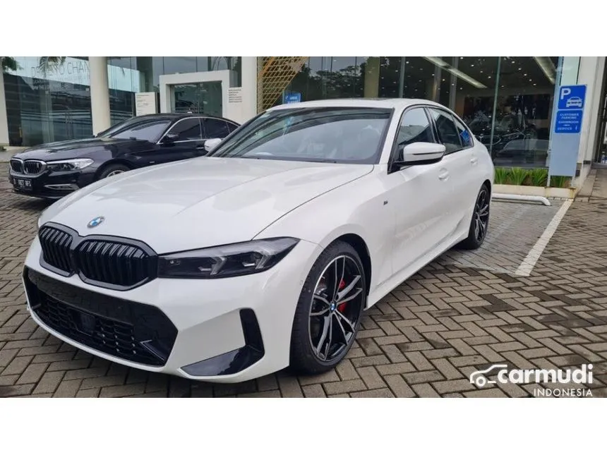 BMW 330i 2023 M Sport Pro 2.0 in DKI Jakarta Automatic Sedan White for ...