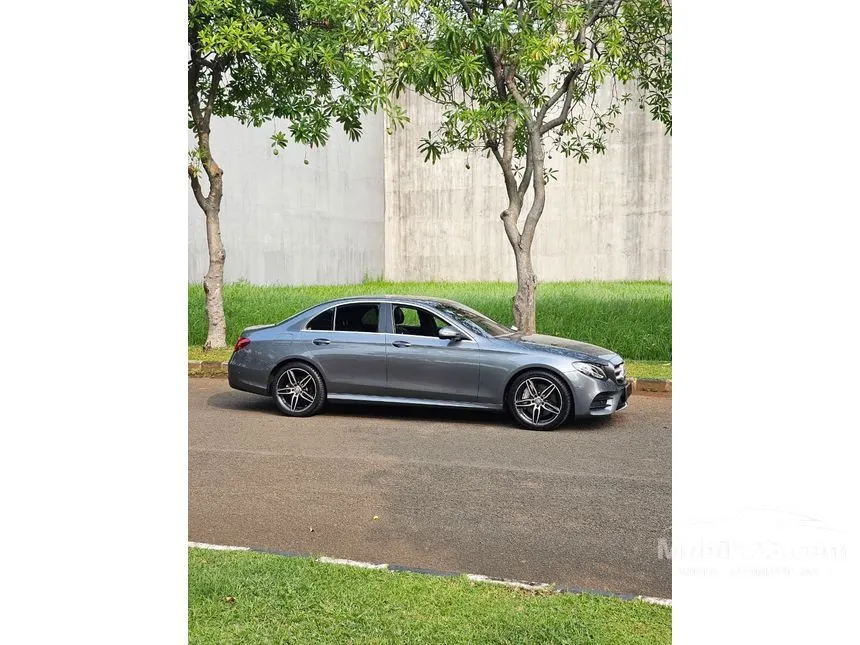 2017 Mercedes-Benz E300 AMG Line Sedan
