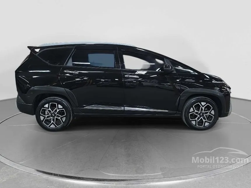 2023 Hyundai Stargazer X Prime MPV