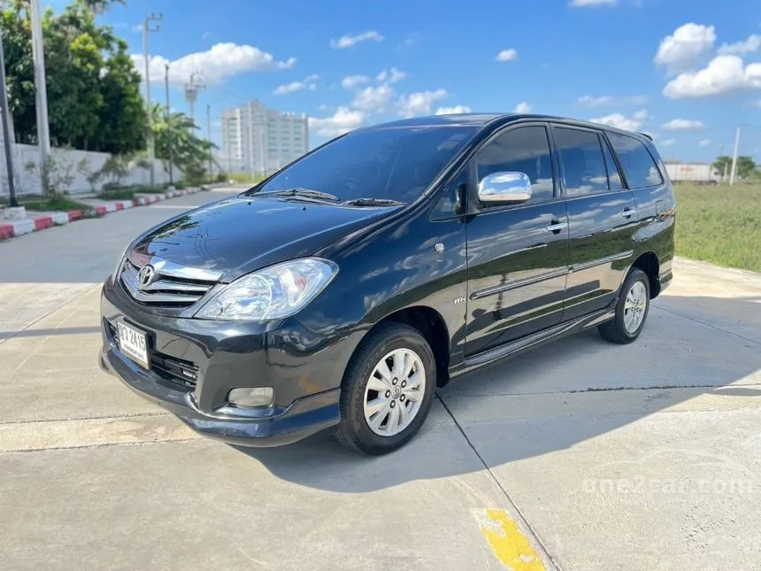 2011 Toyota INNOVA V Wagon