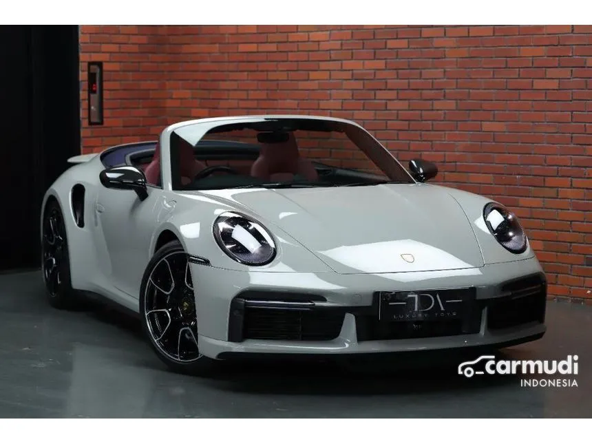 2022 Porsche 911 Turbo S Cabriolet