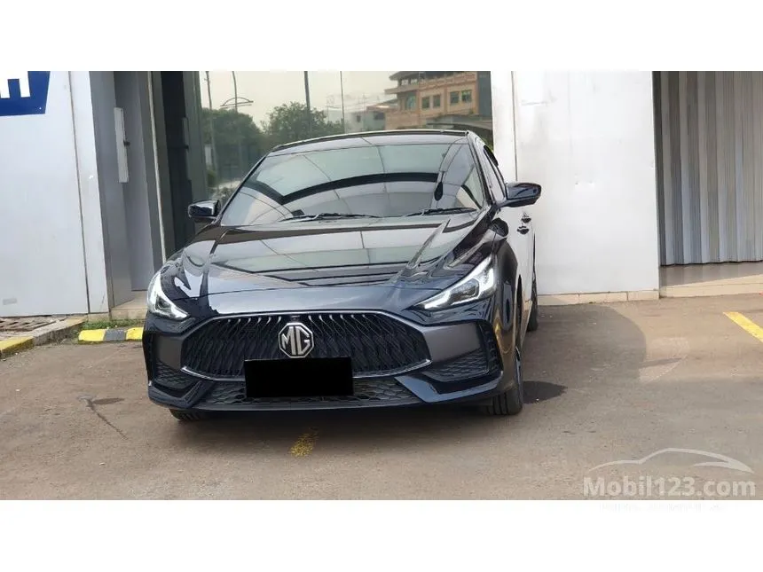 2025 MG 5 GT Magnify Sedan