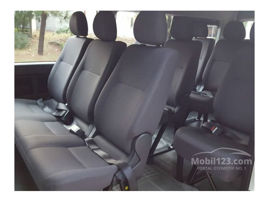 2018 Toyota Hiace High Grade Commuter Van