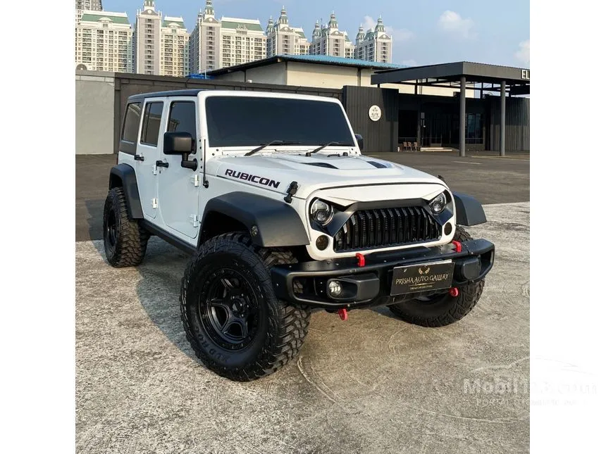 Jual Mobil Jeep Wrangler 2015 Rubicon 3.0 di DKI Jakarta Automatic SUV Putih Rp 1.125.000.000