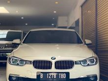 2018 BMW 320i 2.0 Luxury Sedan