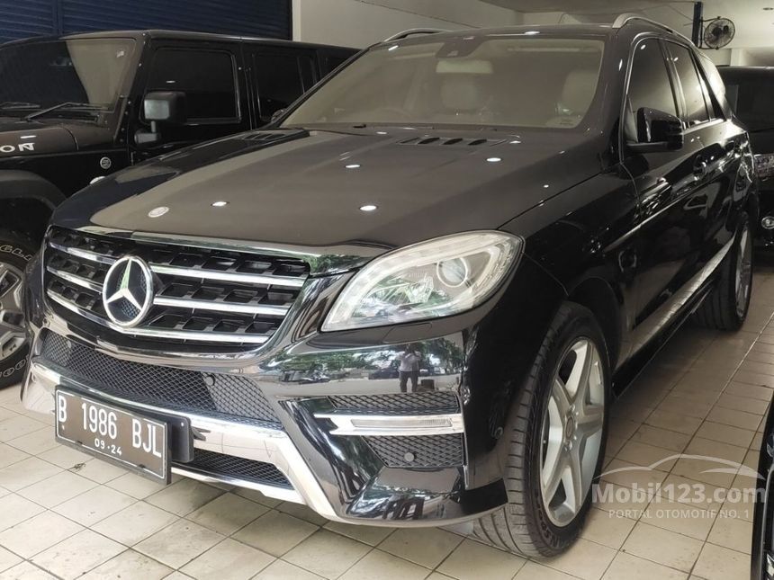  Jual  Mobil  Mercedes Benz ML400 2014 W166 3 0 di DKI 