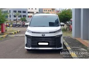 2022 Toyota Voxy 2.0 (Premium Color) MPV