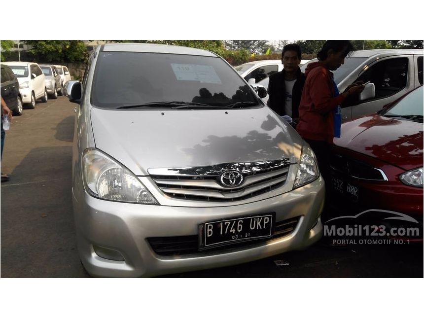 Jual Mobil  Toyota  Kijang Innova  2011 G 2 0 di DKI Jakarta 