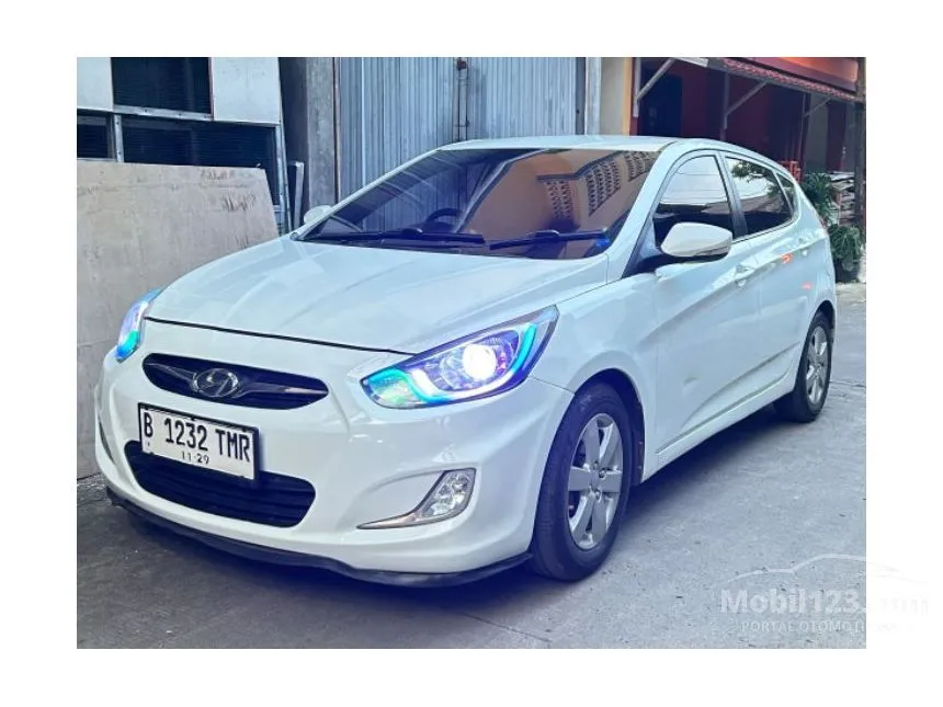 2012 Hyundai Grand Avega GL Hatchback