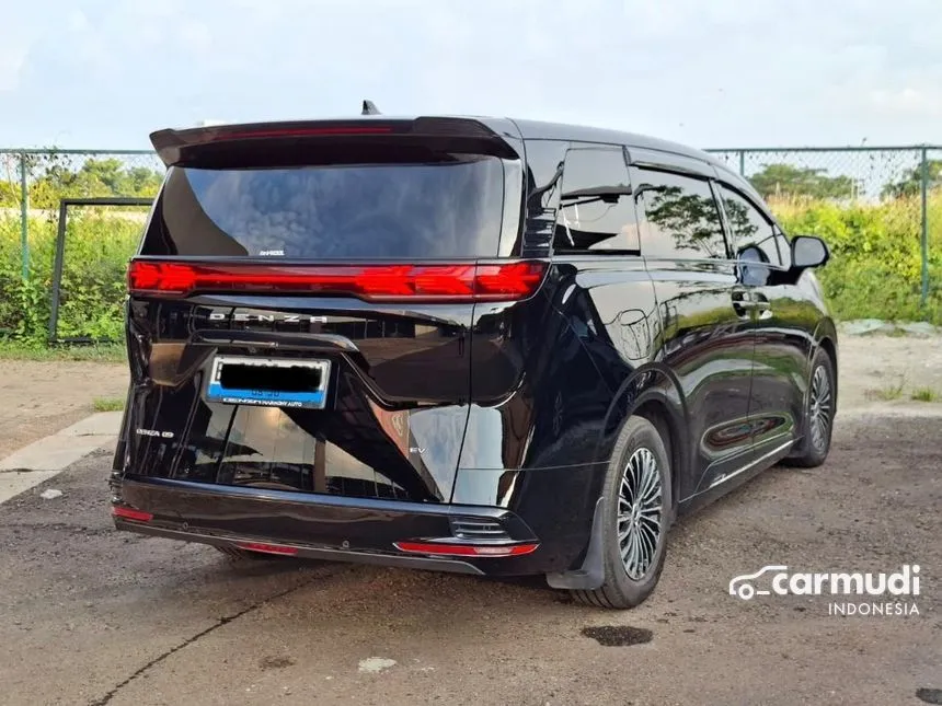 2025 Denza D9 Advanced MPV