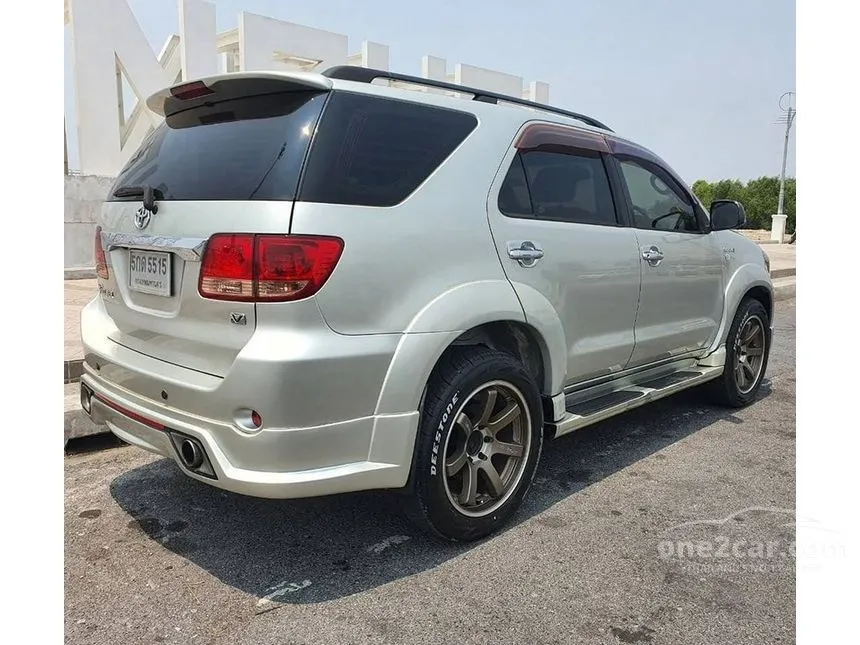 2005 Toyota FORTUNER V SUV