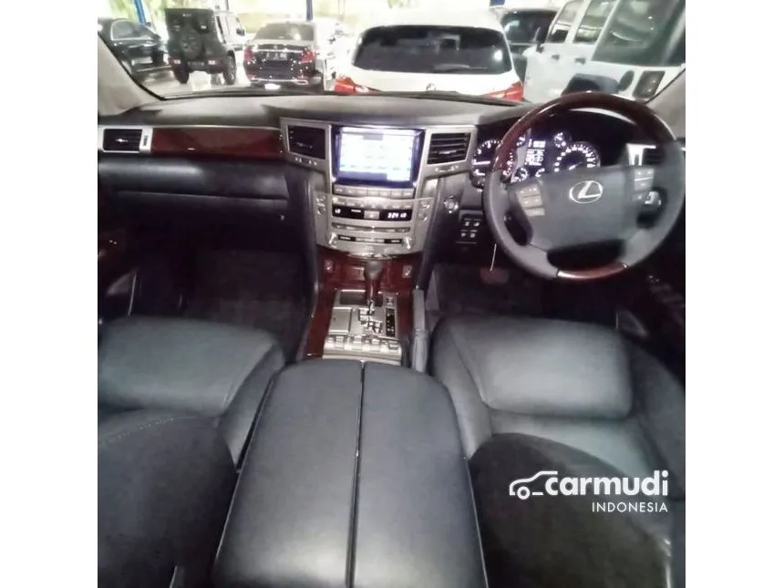 2013 Lexus LX570 J200 SUV