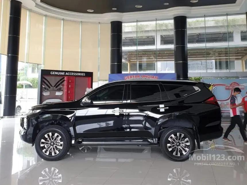 2023 Mitsubishi Pajero Sport Dakar SUV