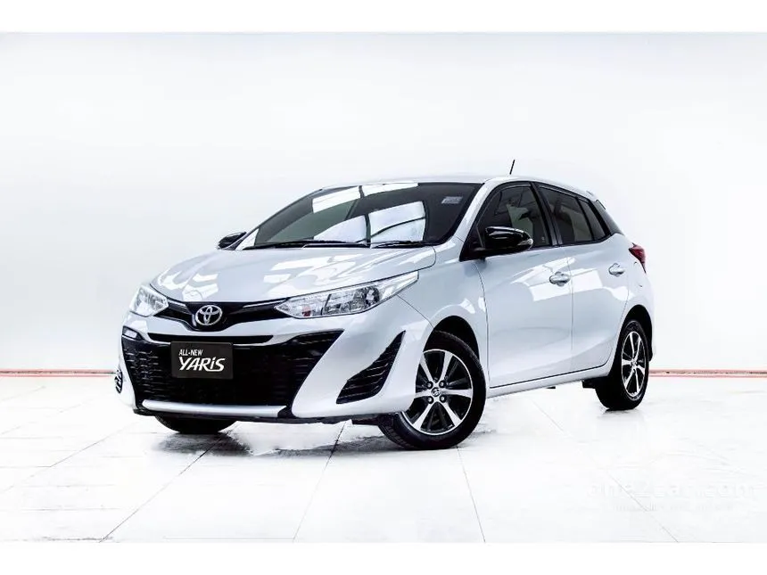 2019 Toyota YARIS E Hatchback