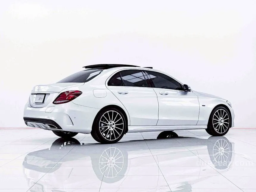 2018 Mercedes-Benz C350 e AMG Dynamic Sedan