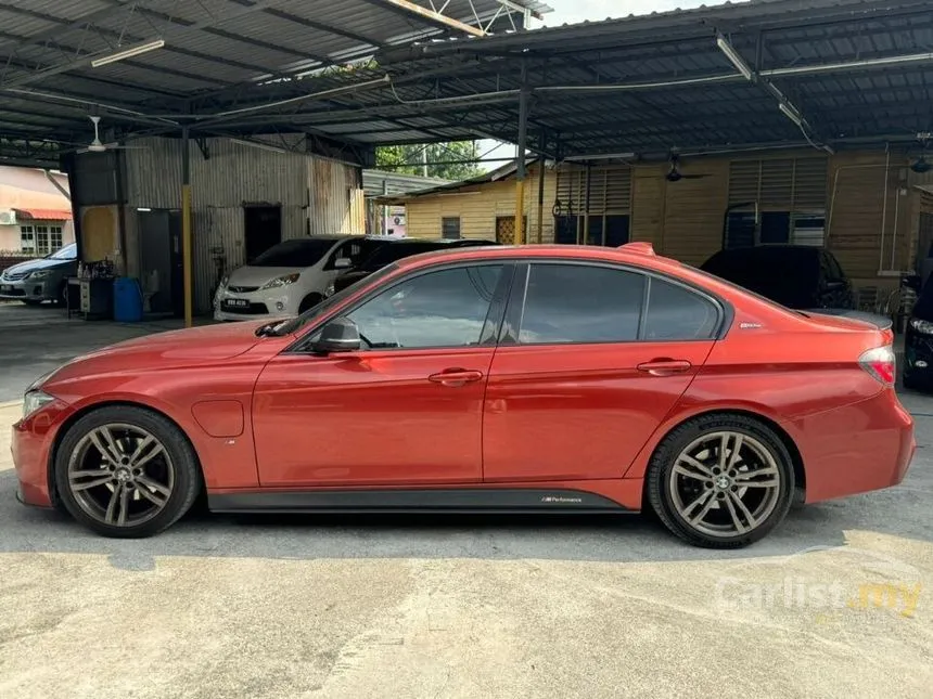 2019 BMW 330e M Sport Sedan