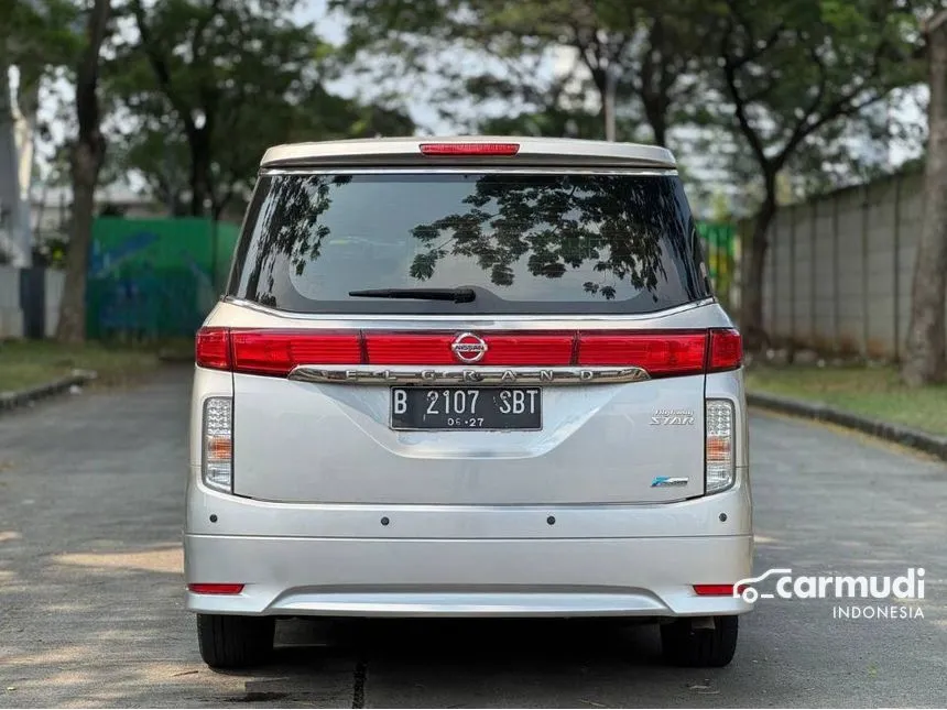 2011 Nissan Elgrand Highway Star MPV
