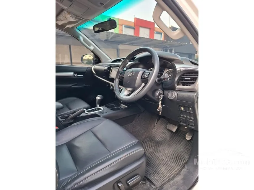 2024 Toyota Hilux V Double Cab 4X4 Pickup