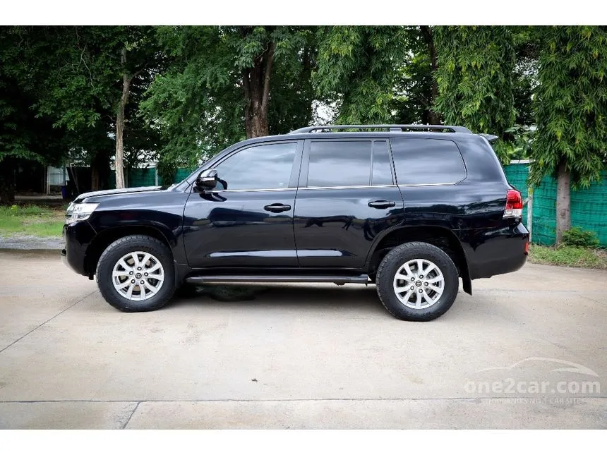 2018 Toyota LAND CRUISER AX SUV