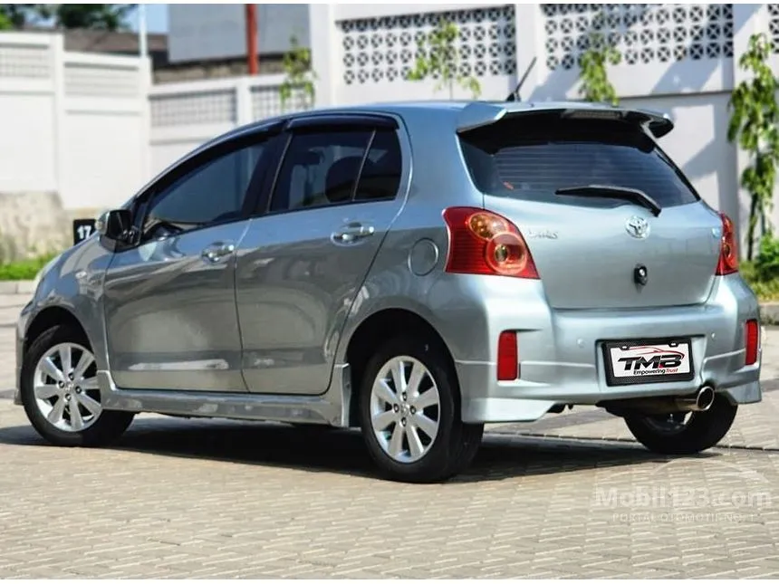 2012 Toyota Yaris E Hatchback