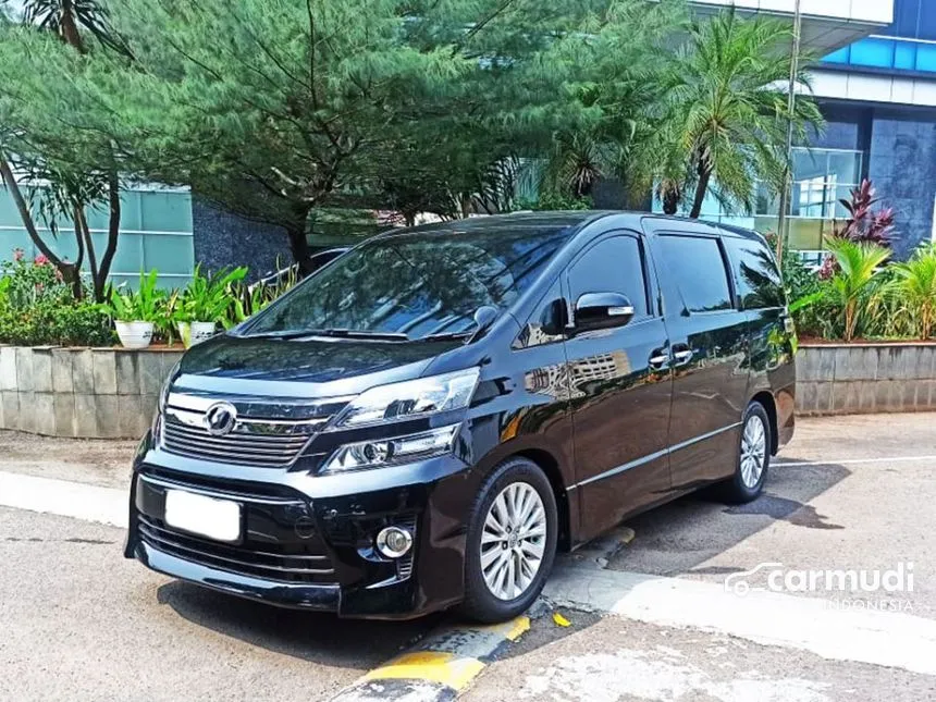 2013 Toyota Vellfire Z MPV