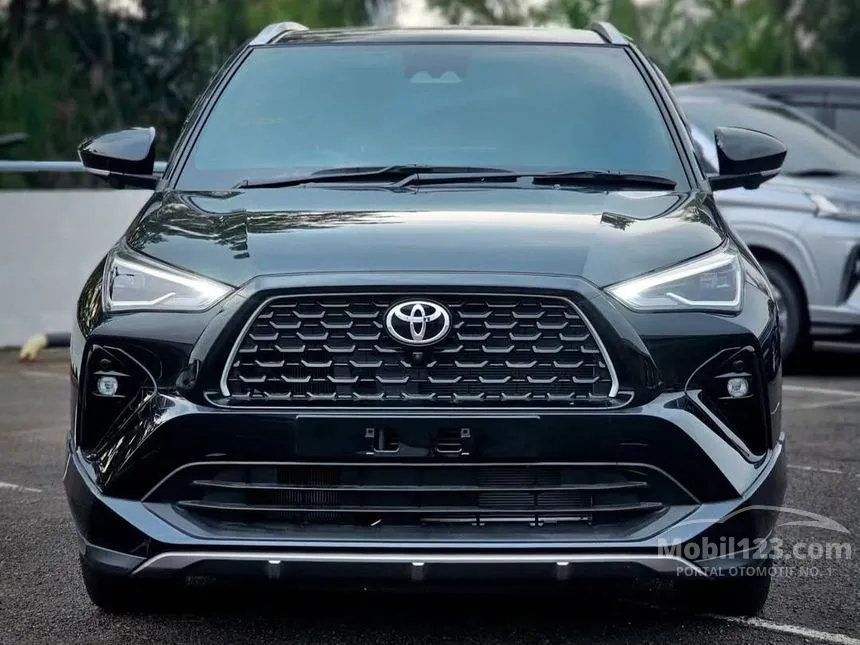 2026 Toyota Yaris Cross S HV with GR Parts Aero Pkg SUV