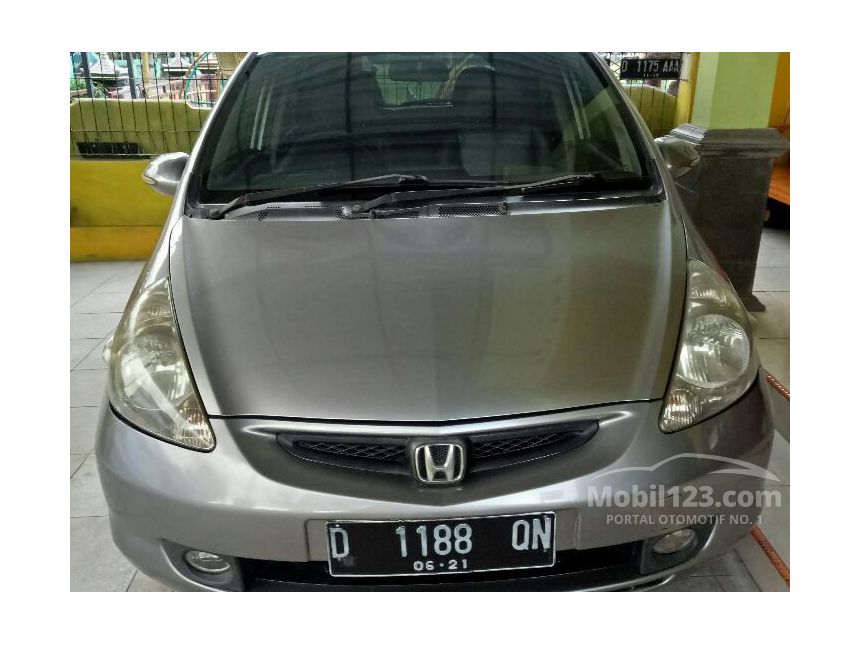 Jual Mobil  Honda Jazz  2006  VTEC  1 5 di Jawa Tengah Manual 